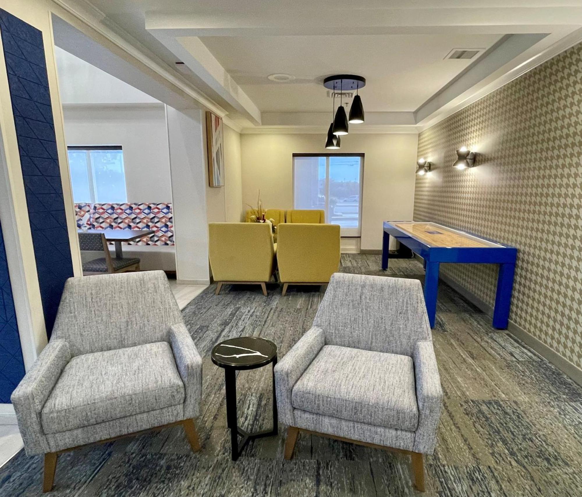 Holiday Inn Express & Suites - Tuscaloosa-University By Ihg エクステリア 写真