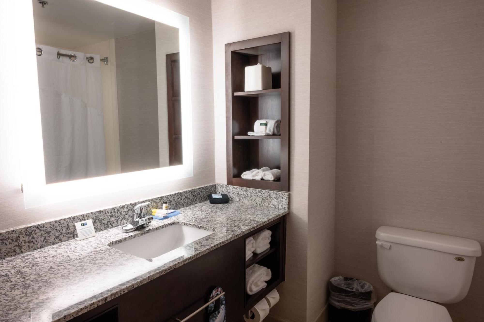 Holiday Inn Express & Suites - Tuscaloosa-University By Ihg エクステリア 写真
