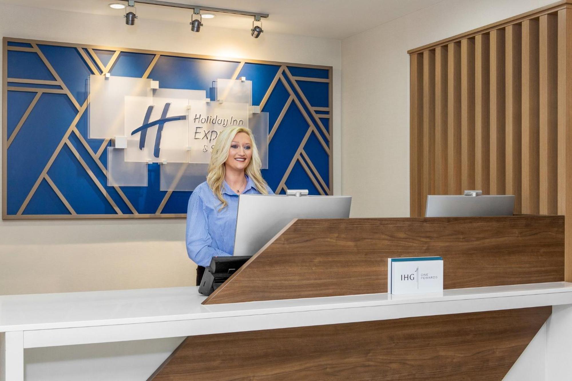 Holiday Inn Express & Suites - Tuscaloosa-University By Ihg エクステリア 写真